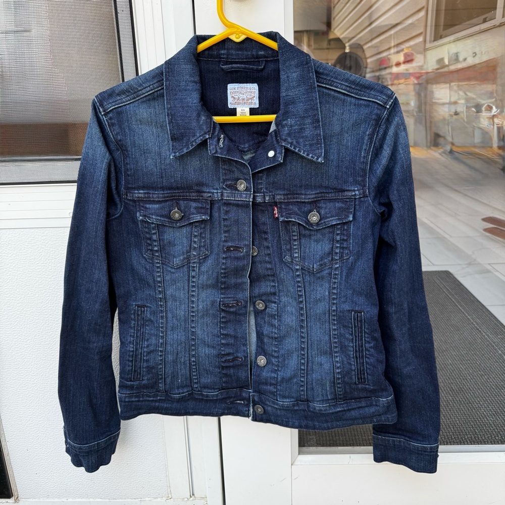 Levi's Women's Indigo Denim Jacket, Size‎ Medium - BRAND NEW!